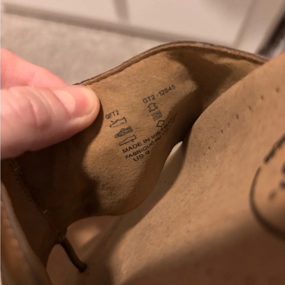 Taos Gift 2 Bronze Sandals - Picture 5 of 5